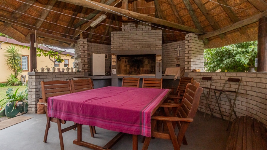 4 Bedroom Property for Sale in De La Haye Western Cape